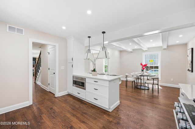 169 Pelican Road, Middletown, NJ 07748