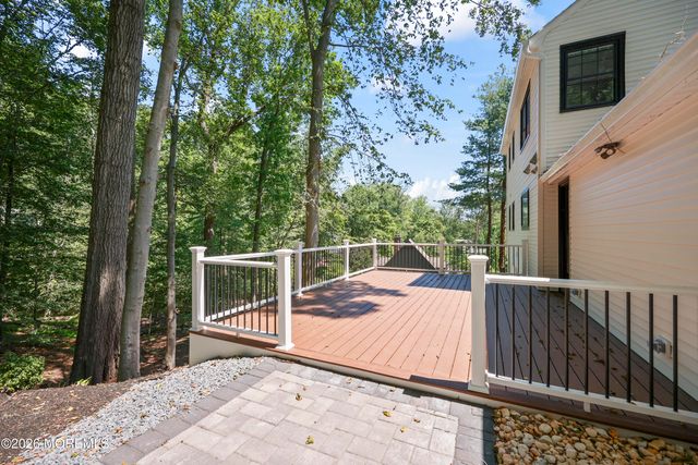 169 Pelican Road, Middletown, NJ 07748