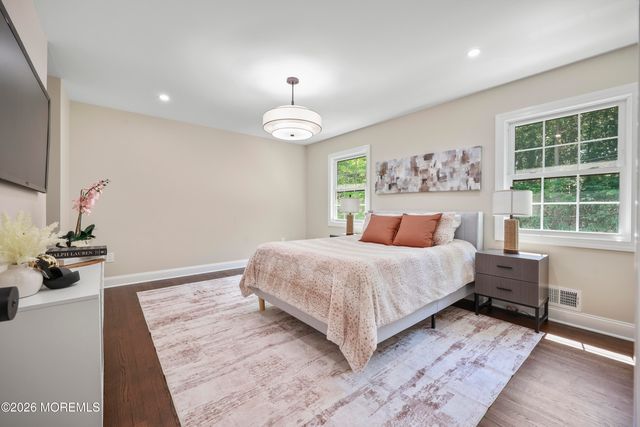 169 Pelican Road, Middletown, NJ 07748