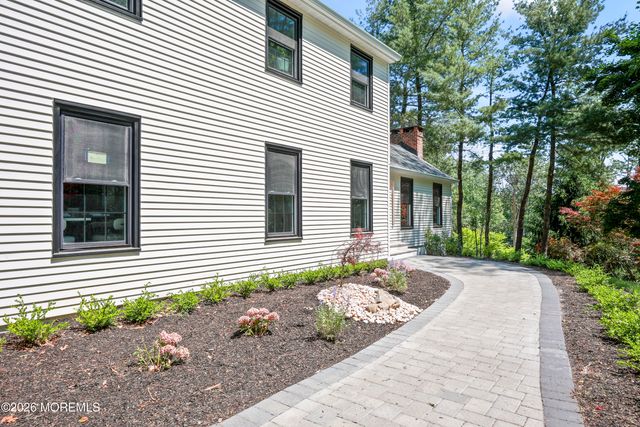 169 Pelican Road, Middletown, NJ 07748