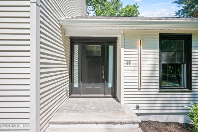 169 Pelican Road, Middletown, NJ 07748