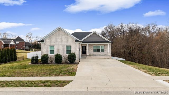 8002 Shady View Drive, Charlestown, IN 47111