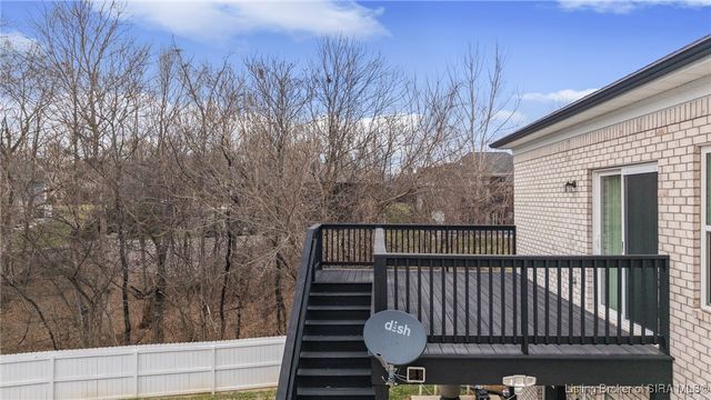 8002 Shady View Drive, Charlestown, IN 47111