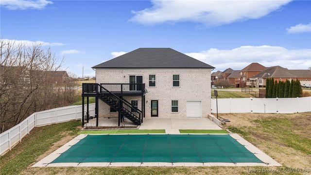 8002 Shady View Drive, Charlestown, IN 47111