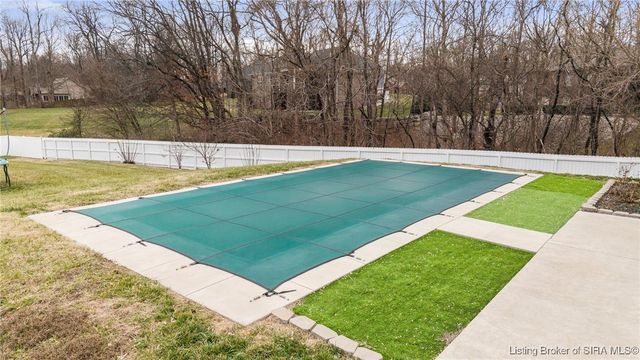 8002 Shady View Drive, Charlestown, IN 47111