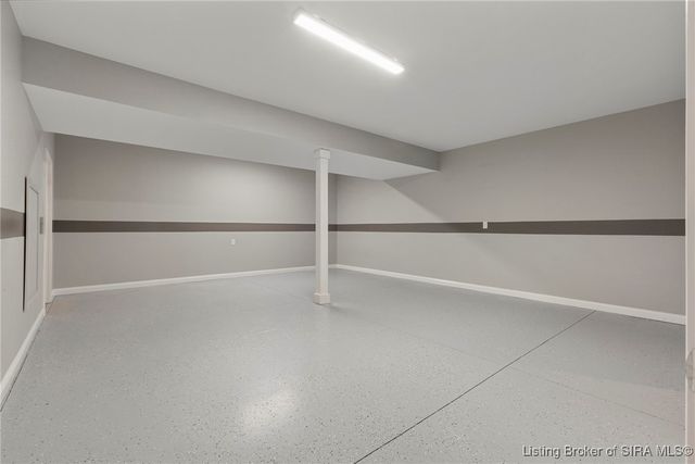 8002 Shady View Drive, Charlestown, IN 47111