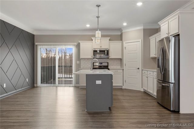 8002 Shady View Drive, Charlestown, IN 47111