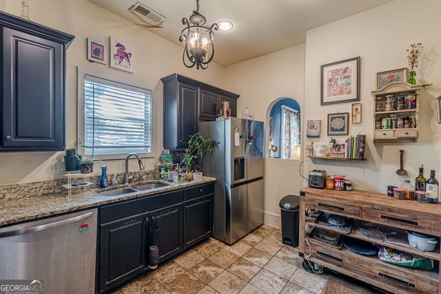 3030 Semmes Street, East Point, GA 30344