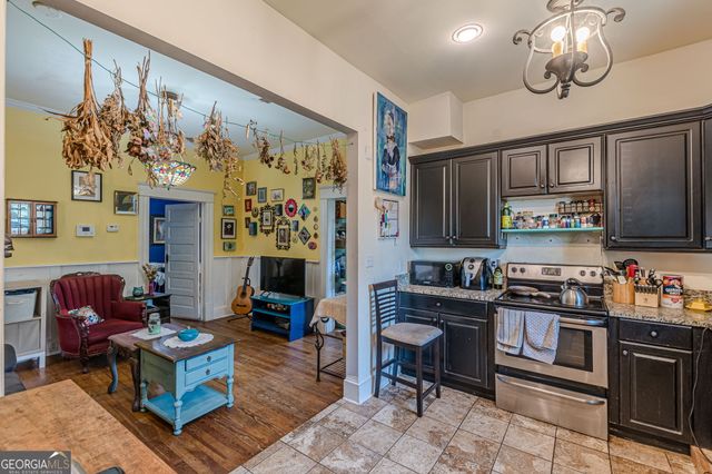 3030 Semmes Street, East Point, GA 30344