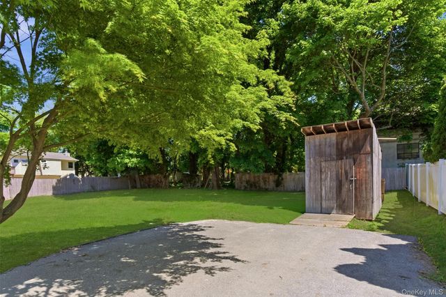 23 Virginia Avenue, Huntington, NY 11743