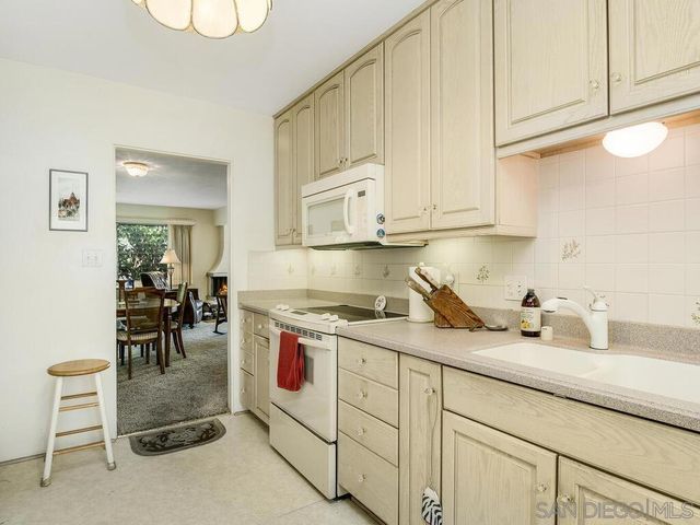 375 Rosecrans Street, San Diego, CA 92106