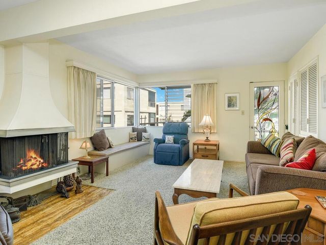 375 Rosecrans Street, San Diego, CA 92106