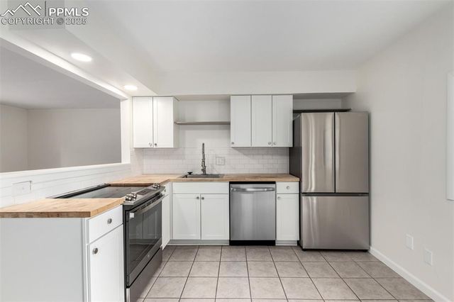 1216 Osgood Road, Colorado Springs, CO 80915