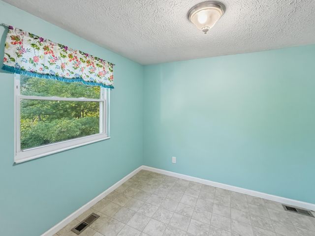 126 Idlewood Drive, Covington, KY 41017