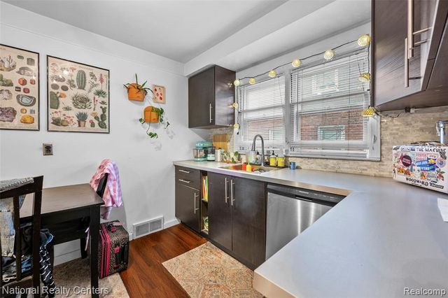 1109 Catalpa Drive, Royal Oak, MI 48067