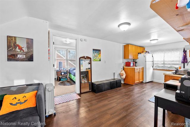 1109 Catalpa Drive, Royal Oak, MI 48067