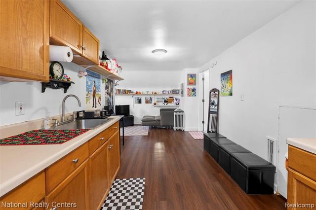 1109 Catalpa Drive, Royal Oak, MI 48067