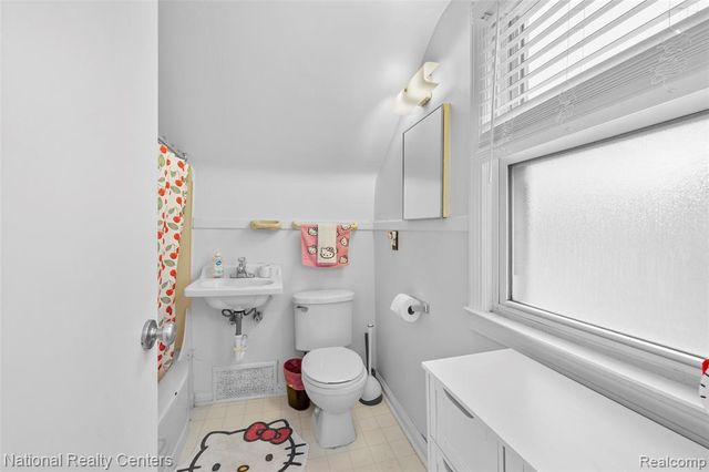 1109 Catalpa Drive, Royal Oak, MI 48067