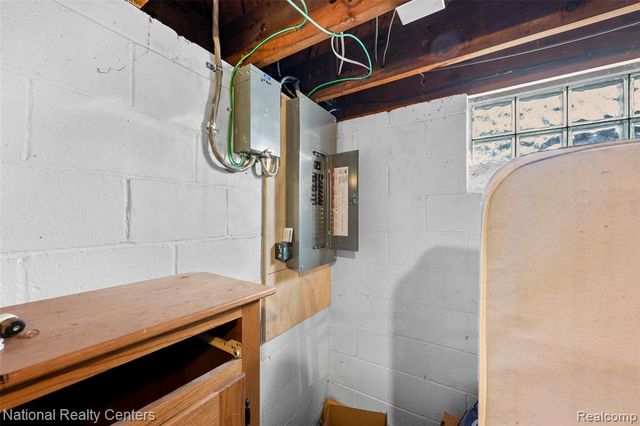 1109 Catalpa Drive, Royal Oak, MI 48067