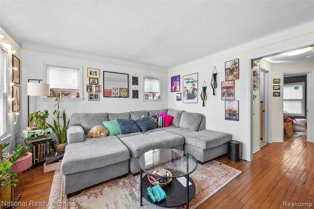 1109 Catalpa Drive, Royal Oak, MI 48067