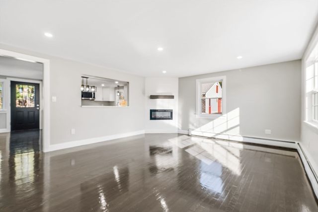 408 Teaticket Hwy, Falmouth, MA 02536