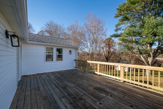 408 Teaticket Hwy, Falmouth, MA 02536