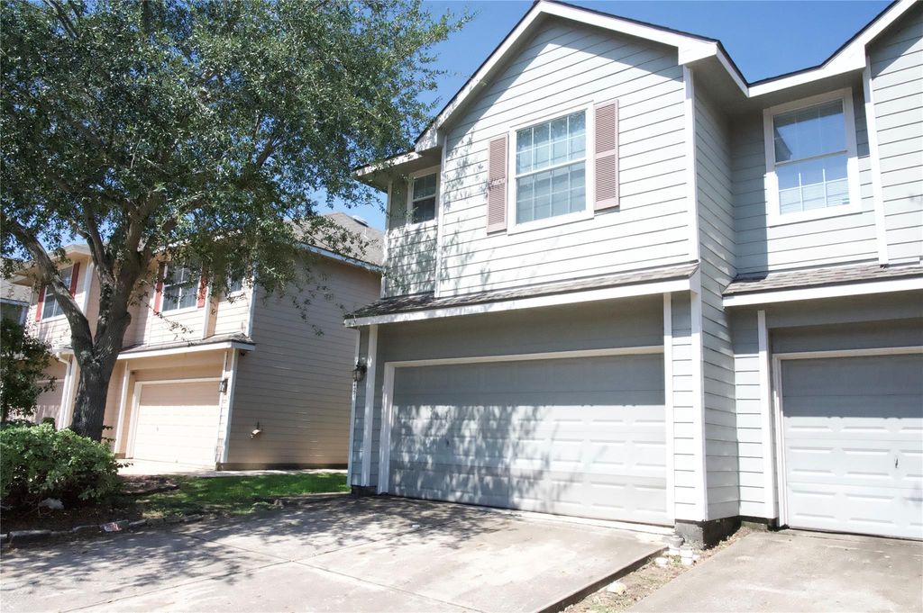12427 Oriole Lake Way, Houston, TX 77089