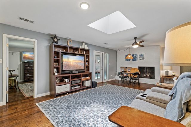 2816 Nottingham Drive, Denton, TX 76209