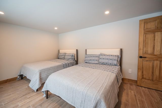 4 Breezy Way, Dover, VT 05356