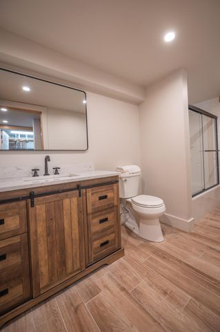 4 Breezy Way, Dover, VT 05356