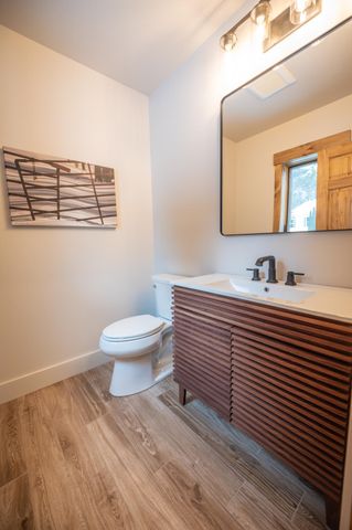 4 Breezy Way, Dover, VT 05356