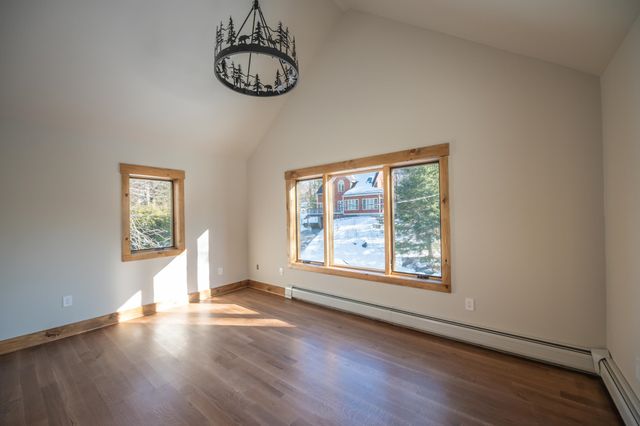 4 Breezy Way, Dover, VT 05356