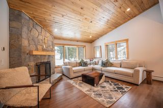 4 Breezy Way, Dover, VT 05356