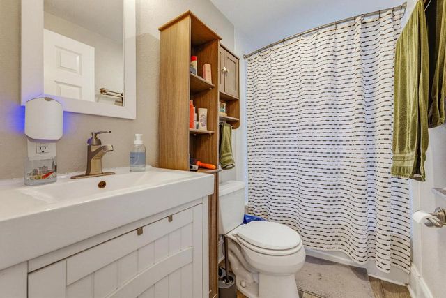 2436 S Wentworth Avenue, Milwaukee, WI 53207