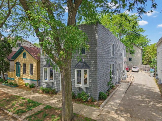 2436 S Wentworth Avenue, Milwaukee, WI 53207