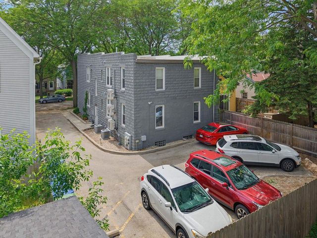 2436 S Wentworth Avenue, Milwaukee, WI 53207