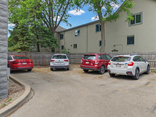 2436 S Wentworth Avenue, Milwaukee, WI 53207