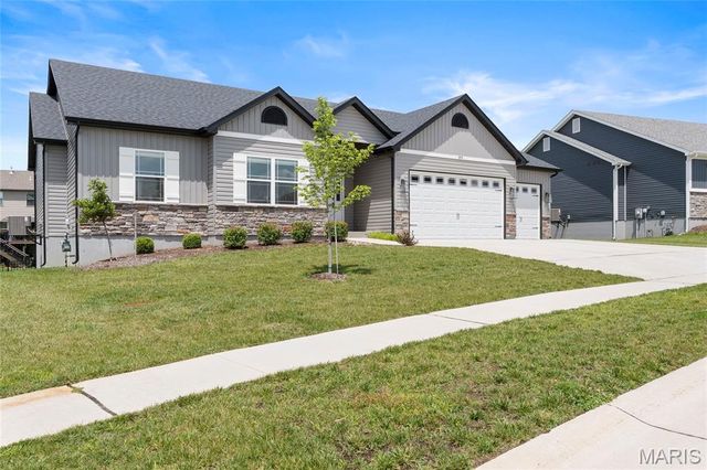 509 Spruce Hollow Court, Wentzville, MO 63385