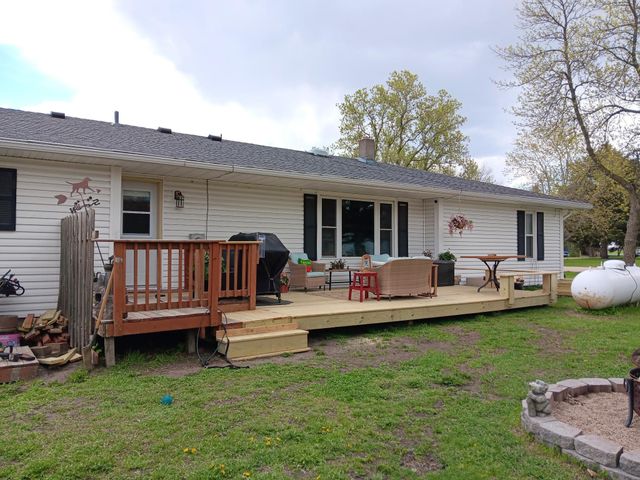 110 S Niggeler Street, Elizabeth, MN 56533