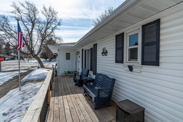 110 S Niggeler Street, Elizabeth, MN 56533