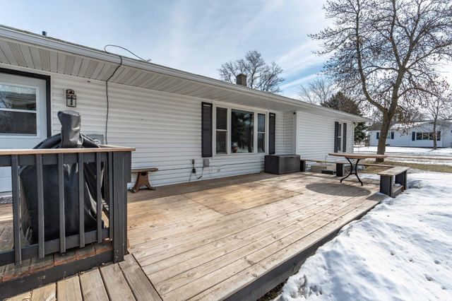 110 S Niggeler Street, Elizabeth, MN 56533