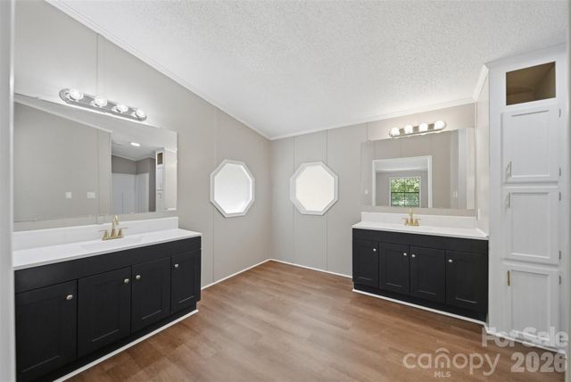 4944 Largo Court, Conover, NC 28613