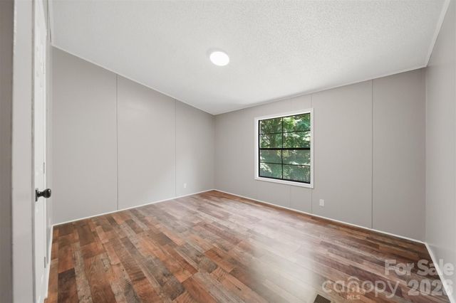 4944 Largo Court, Conover, NC 28613