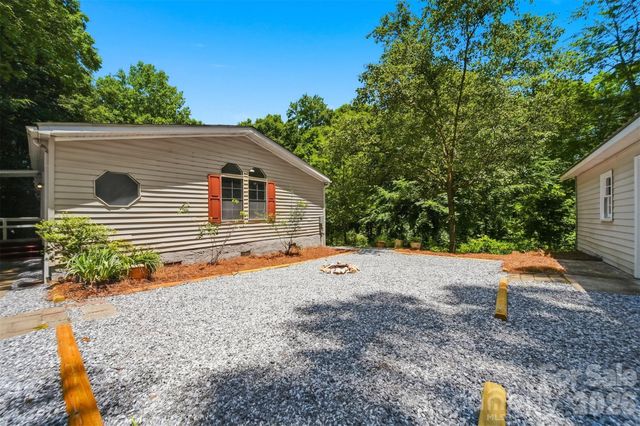 4944 Largo Court, Conover, NC 28613