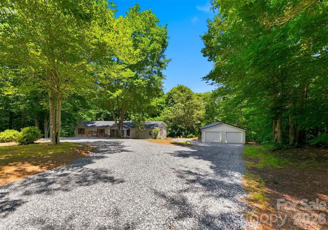 4944 Largo Court, Conover, NC 28613