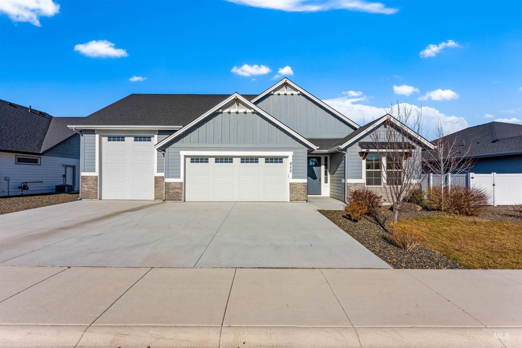 8170 Fountain Brook St, Middleton, ID 83644 photo 1