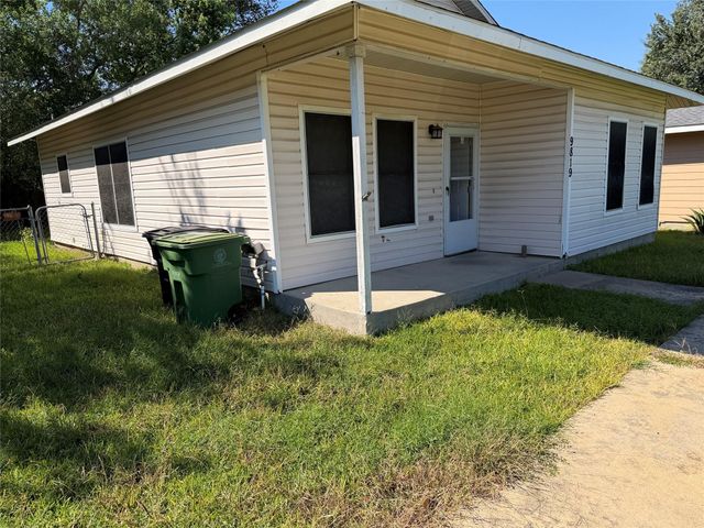 9819 Alcanterra Drive Drive, Houston, TX 77078