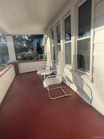 398 W Hazelhurst Street, Ferndale, MI 48220