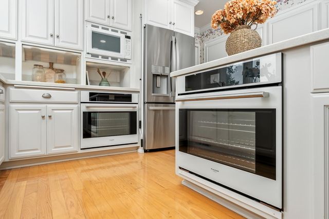 8445 Royall Oaks Dr, Granite Bay, CA 95746