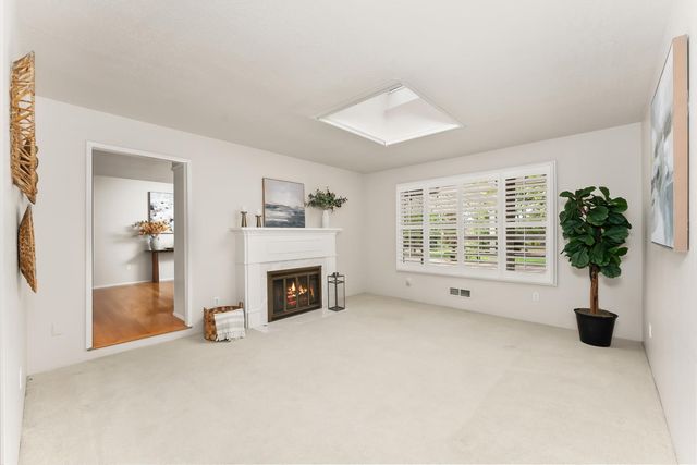 8445 Royall Oaks Dr, Granite Bay, CA 95746